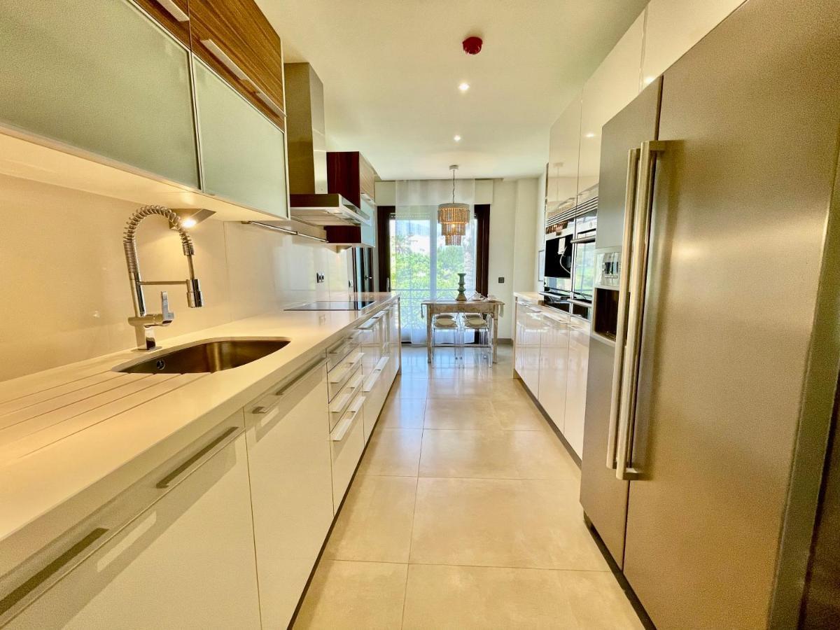 Doncella Beach , Apartamento Con Vistas Al Mar Estepona Exterior foto
